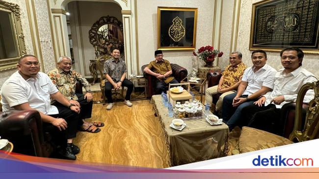 Sekjen Gerindra Bertemu Ketua Majelis Syuro PKS, Ada Apa?