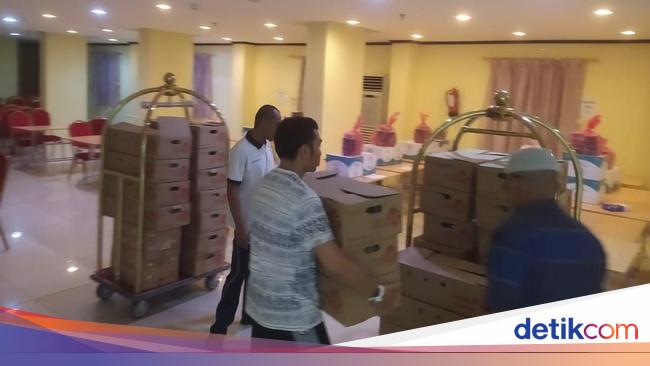 Andre Rosiade Penuhi Janji, 400 Paket Makanan Diterima Jemaah Asal Sumbar