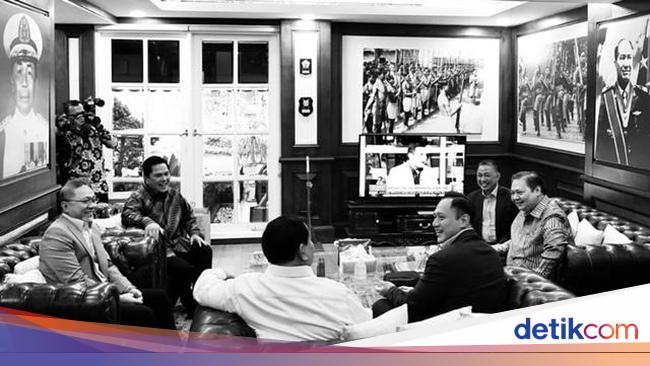 AHY Duduk Satu Sofa dengan Prabowo saat Pertemuan Ketum KIM, Ini Kata PD