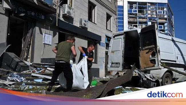 Serangan Rusia Tewaskan 6 Orang di Ukraina, Gadis 14 Tahun Jadi Korban