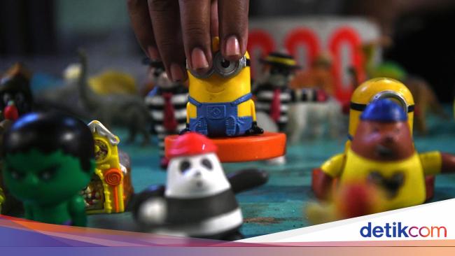 Berburu Mainan Bekas di Pasar Kebayoran Lama