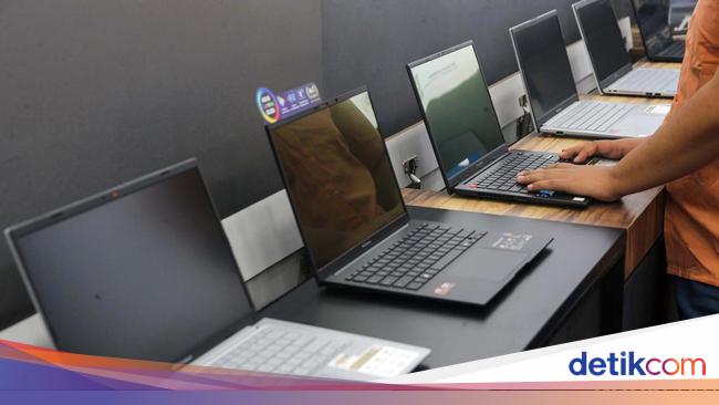 Dolar Menguat, Harga Laptop Terkerek Naik