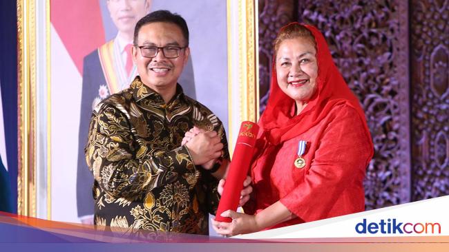 Wali Kota Semarang Raih Penghargaan Manggala Karya Kencana dari BKKBN