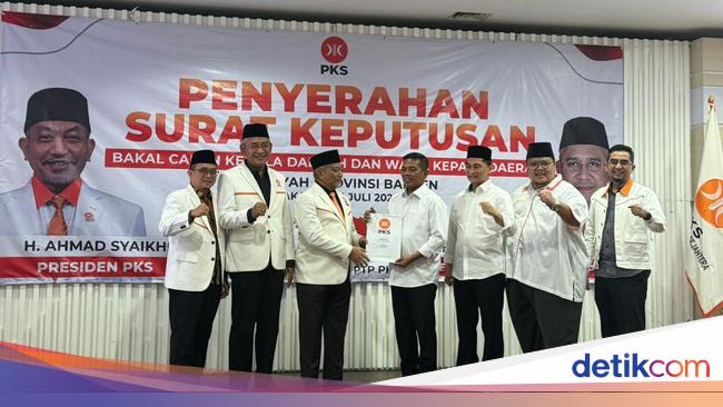 PKS Resmi Berikan SK ke Andra Soni-Dimyati Natakusuma untuk Pilgub Banten