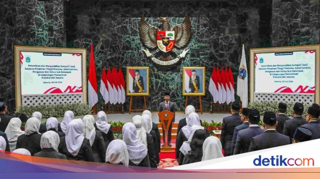 Heru Budi Lantik Kelik Indriyanto Jadi Kadis Perumahan DKI Jakarta