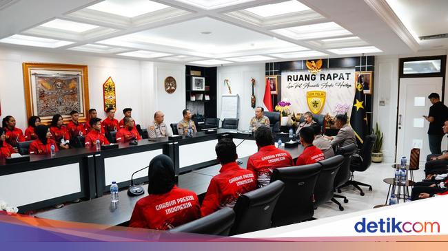 As SDM Lepas Kontingen Taekwondo Polri Bertanding di Malaysia-Thailand Open