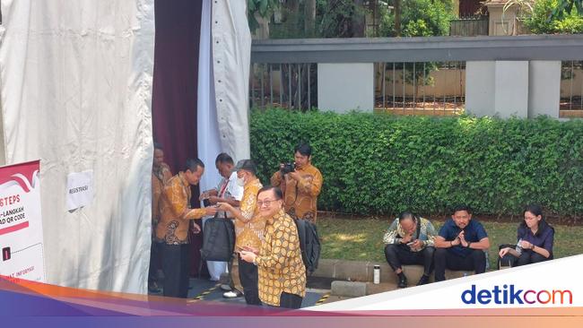 Tes Tulis Calon Dewas KPK Dimulai, Benny Mamoto Ikut Jadi Peserta