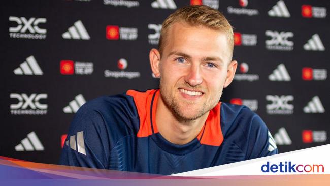 De Ligt Ingin Tulis Sejarah bersama MU