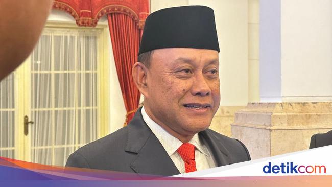 Kepala Badan Gizi Pastikan Program Makan Bergizi Berjalan 2 Januari 2025