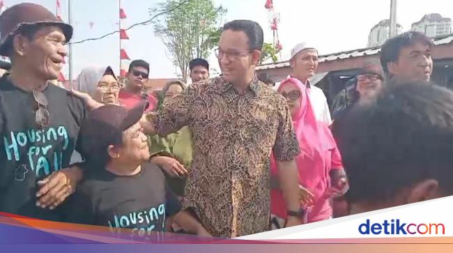 Anies Diteriaki Warga Kampung Akuarium 'Harus Gubernur Biar Tak Tergusur'