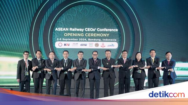 Menhub Buka ASEAN Railway CEO Conference Ke-44 di Bandung