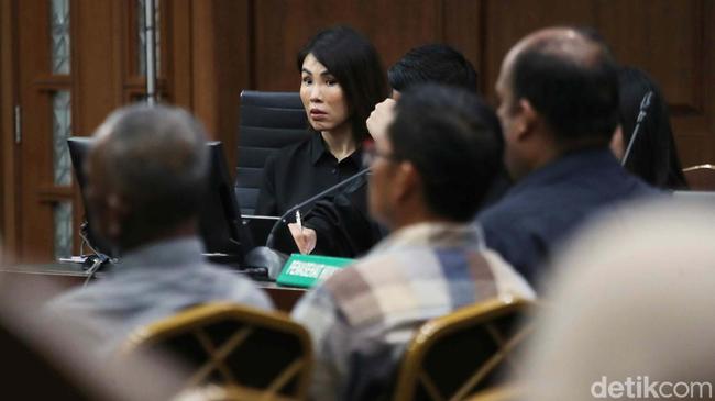 Helena Lim Klaim Baru Tahu soal Transfer dari Smelter Swasta Saat di Sidang