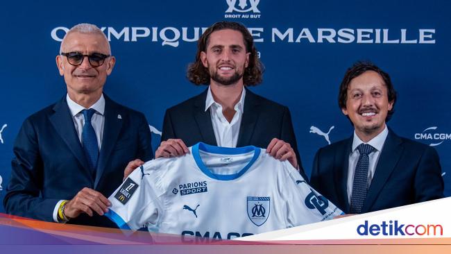 Adrien Rabiot Resmi Gabung Marseille