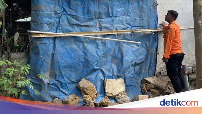 Rumah Warga di Cigombong Bogor Rusak Imbas Gempa Bandung