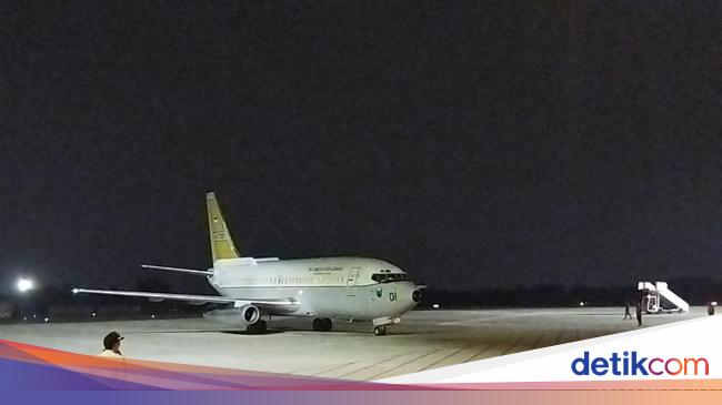 Pesawat TNI AU Bawa Pilot Susi Air Kapten Philip Mendarat di Halim