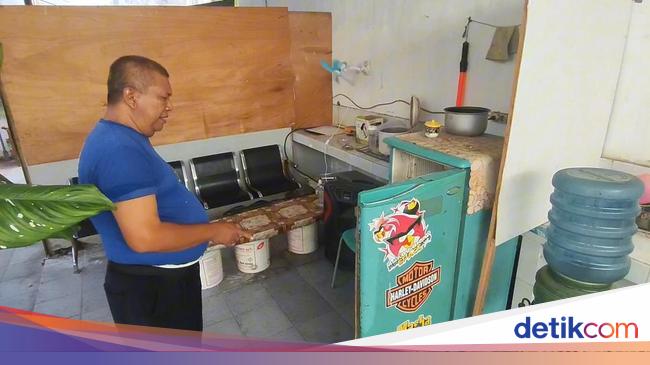 Kesaksian Detik-detik Pegawai Dishub Pasuruan Minum Air Aki dari Kulkas