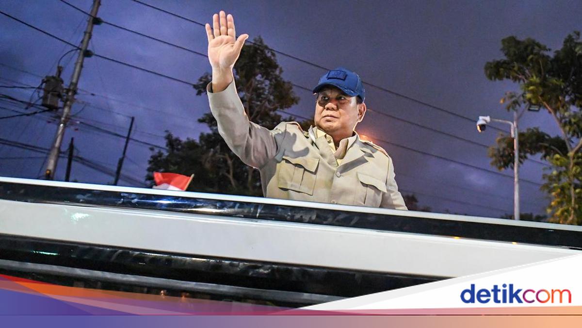 Prabowo Siap Luncurkan Motor Listrik Nasional — Sinyal Kemandirian Industri di Tengah Tekanan Makro