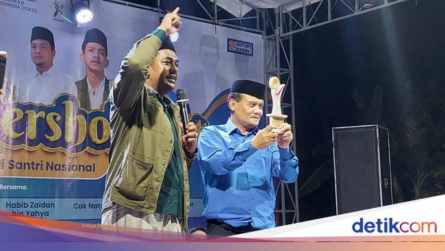 Ahmad Luthfi Dapat Gelar Bapak Santri Jawa Tengah