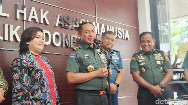 Panglima TNI Terus Pantau Situasi Keamanan Jelang Coblosan Pilkada 2024