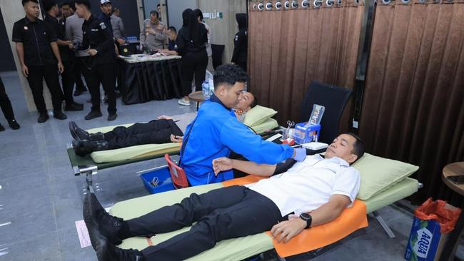 Peringati Hari Jadi Ke-73, Divhumas Polri Gelar Donor Darah Bareng Jurnalis