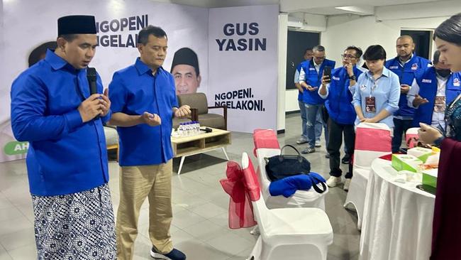 Jelang Debat Perdana, Luthfi-Yasin Berdoa Bersama di Posko Pemenangan