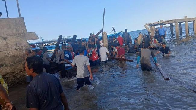 Korban Tewas Imbas Jembatan Ambruk Dilewati Rombongan Cabup Malteng Bertambah