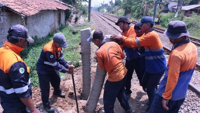 Cegah Kecelakaan, KAI Tutup 3 Perlintasan Liar di Sukabumi-Bogor