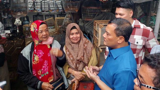 Luthfi Blusukan ke Pasar Burung Karimata, Pedagang Curhat Sepi Pengunjung