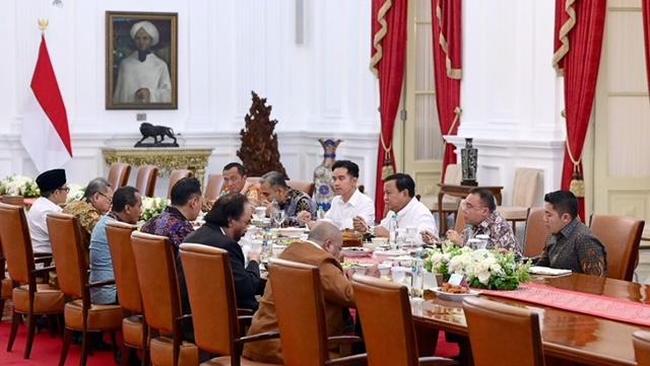 Ditemani Gibran, Begini Suasana Makan Siang Prabowo dan Ketum Parpol