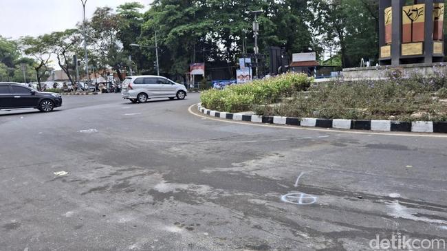 Momen Menegangkan Truk Ugal-ugalan Tabrak Belasan Kendaraan di Tangerang