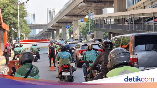 Lalin Jalan Rasuna Said Arah Menteng Macet Pagi Ini Imbas Galian