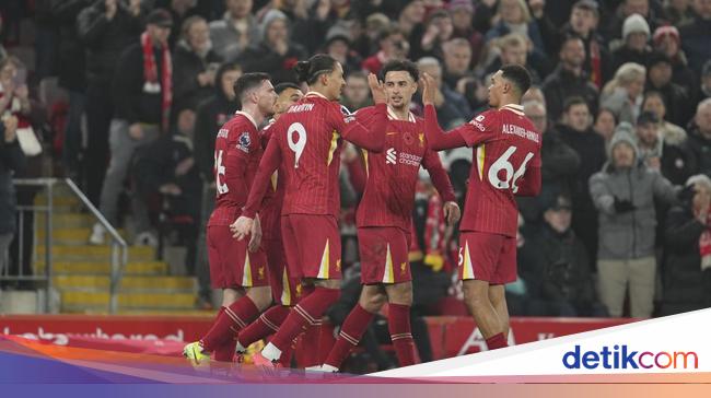 Klasemen Liga Inggris: Liverpool Kini Unggul 5 Poin atas Man City