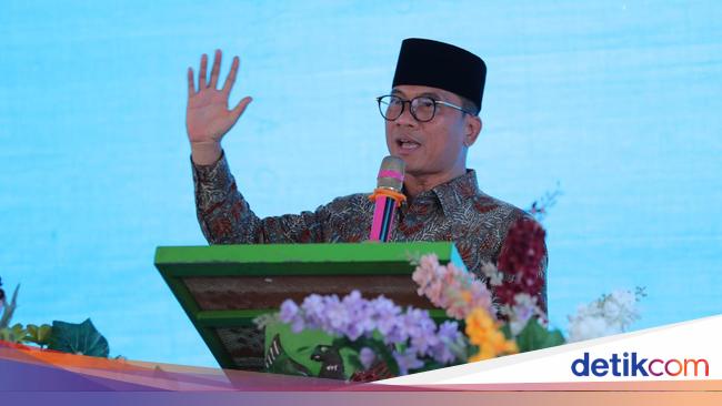 Respons Mendes soal Kades di Lebak Pakai Atribut Paslon saat Hadiri Debat