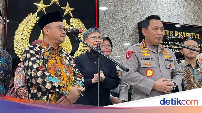 Kapolri Dorong Polisi Diperbantukan Jadi Tenaga Pengajar di Wilayah 3T