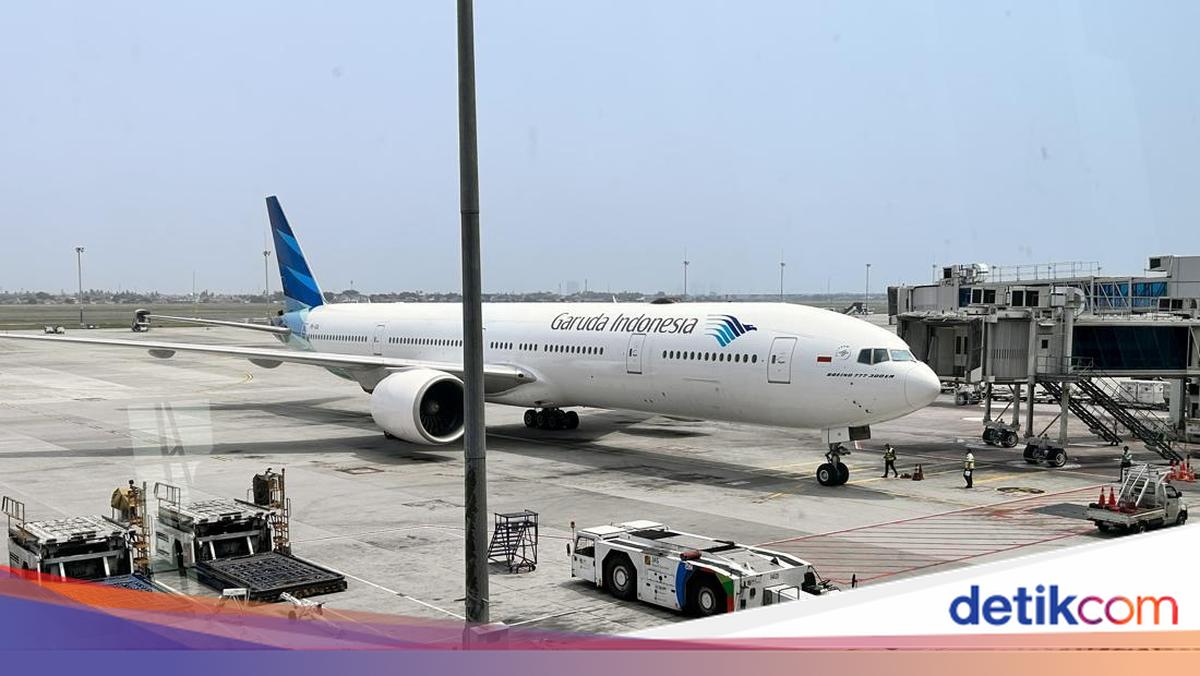 Garuda Mulai Naikkan Harga Tiket Pesawat