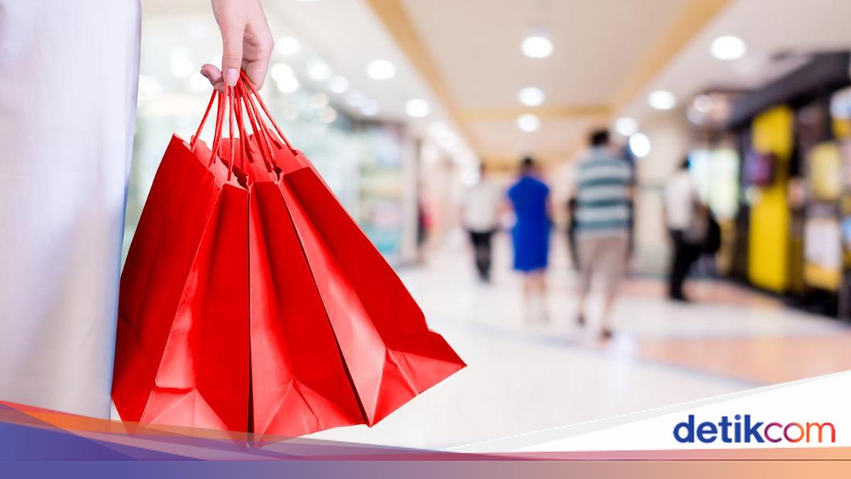Beli Baju Bermerek Nggak Perlu Waswas Kantong Jebol, Begini Caranya
