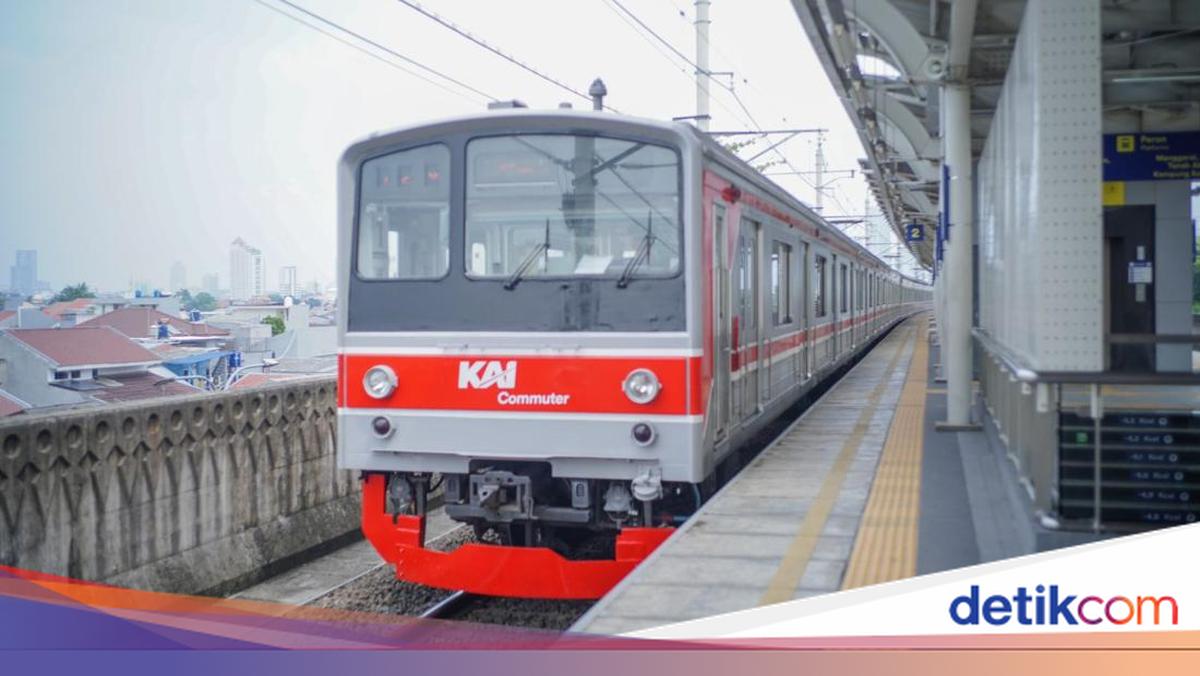 KRL Green Line Sempat Mati Lampu sebab Aliran Listrik Terganggu, Ini Kata KCI