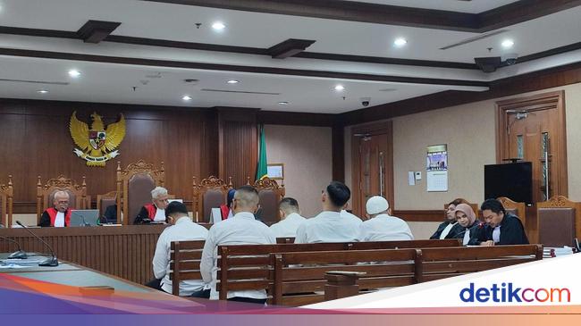 Terdakwa Pungli Rutan KPK Rela Pacar Cari Pria Lain: Bahagiamu, Bahagiaku