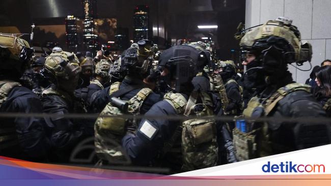 Warga Korsel Protes Darurat Militer, Pasukan Khusus Masuk Gedung Parlemen