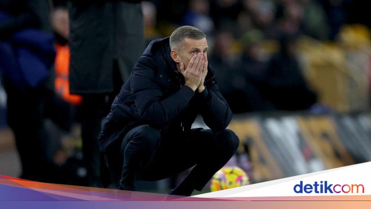 Wolverhampton Pecat Gary O'Neil