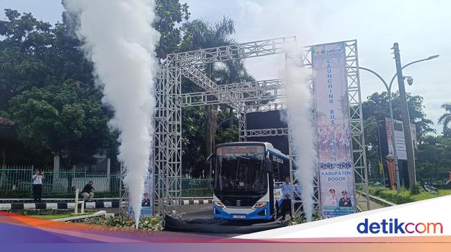Pemkab Bogor Resmikan Bus Listrik Rute Bojonggede-Sentul