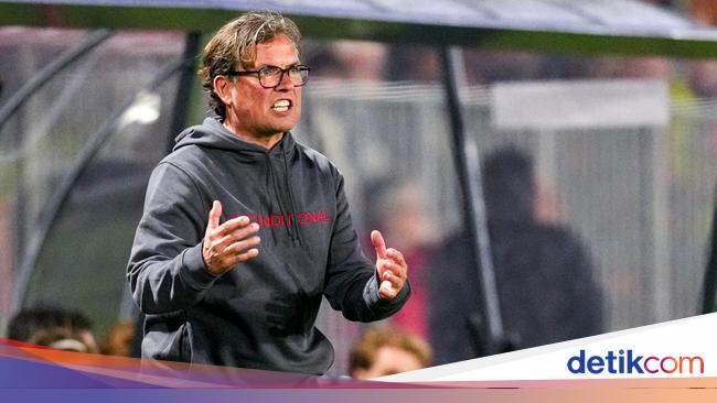 Mengulik Alex Pastoor si Asisten Kluivert di Timnas Indonesia