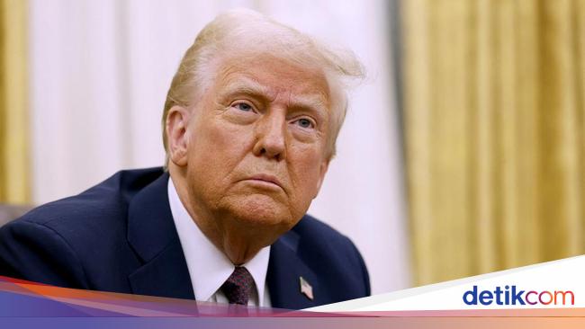 Tekad Trump Singkirkan Ideologi Transgender dari Militer