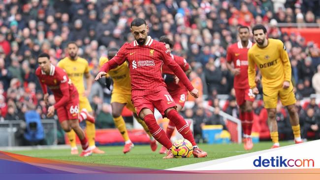 Mo Salah Samai Rekor Gol Penalti Gerrard di Liga Inggris Mo Salah Samai Rekor Gol Penalti Gerrard di Liga Inggris