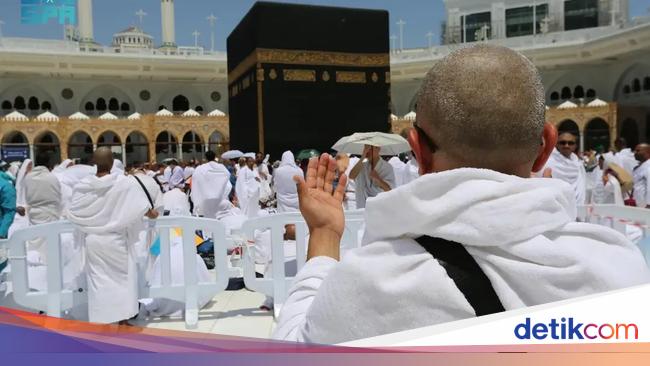 suasana-salat-jumat-pertama-di-masjidil-haram-makkah-1743820501650_169