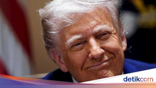 emosi-trump-ke-china-belum-reda-kini-patok-tarif-impor-145-1744351502593_169