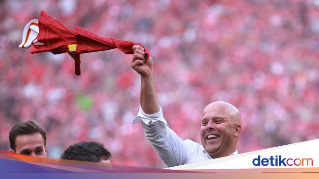 Ini Isi Pesan Klopp ke Slot usai Liverpool Juara Liga Inggris