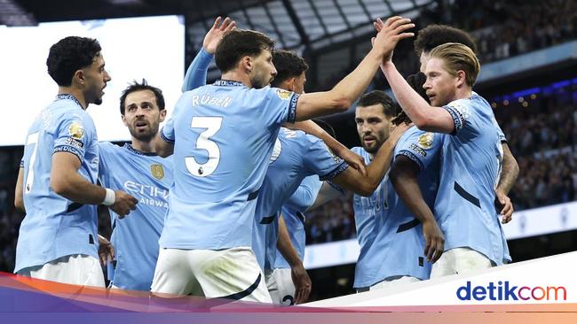 Manchester City si Hobi Telat