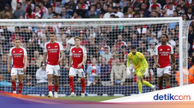 10 Tim Hobi Buang Keunggulan di Liga Inggris, Ada Arsenal