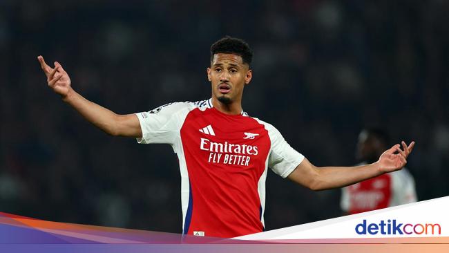 Arsenal Banyak Beli Pemain, Saliba Pede Raih Trofi!